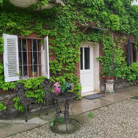 Kır Evi Rana Cantante *