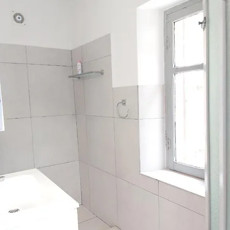 Kır Evi Rana Cantante Mombercelli