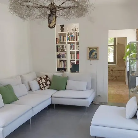 Kır Evi Rana Cantante Mombercelli