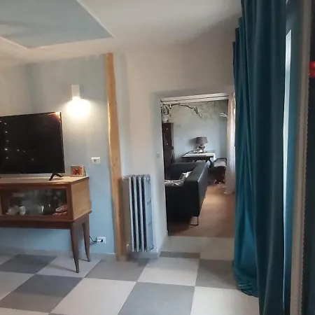 Kır Evi Rana Cantante *