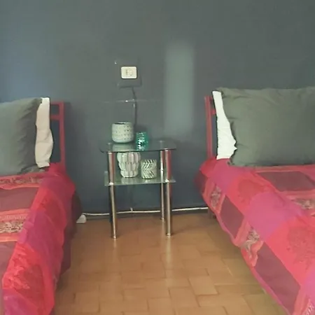 Rana Cantante Kır Evi Mombercelli